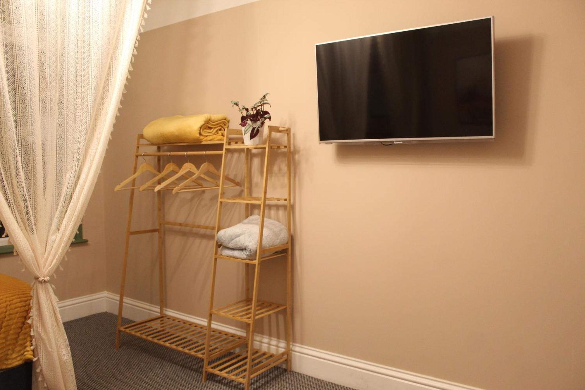 Peacehaven Retreat - 4 Minutes From The Beach! Pet Friendly! Weymouth Exterior foto